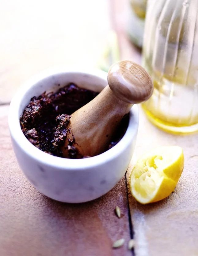Recette facile de tapenade noire, à base d'olives noires et d'ingrédients frais.