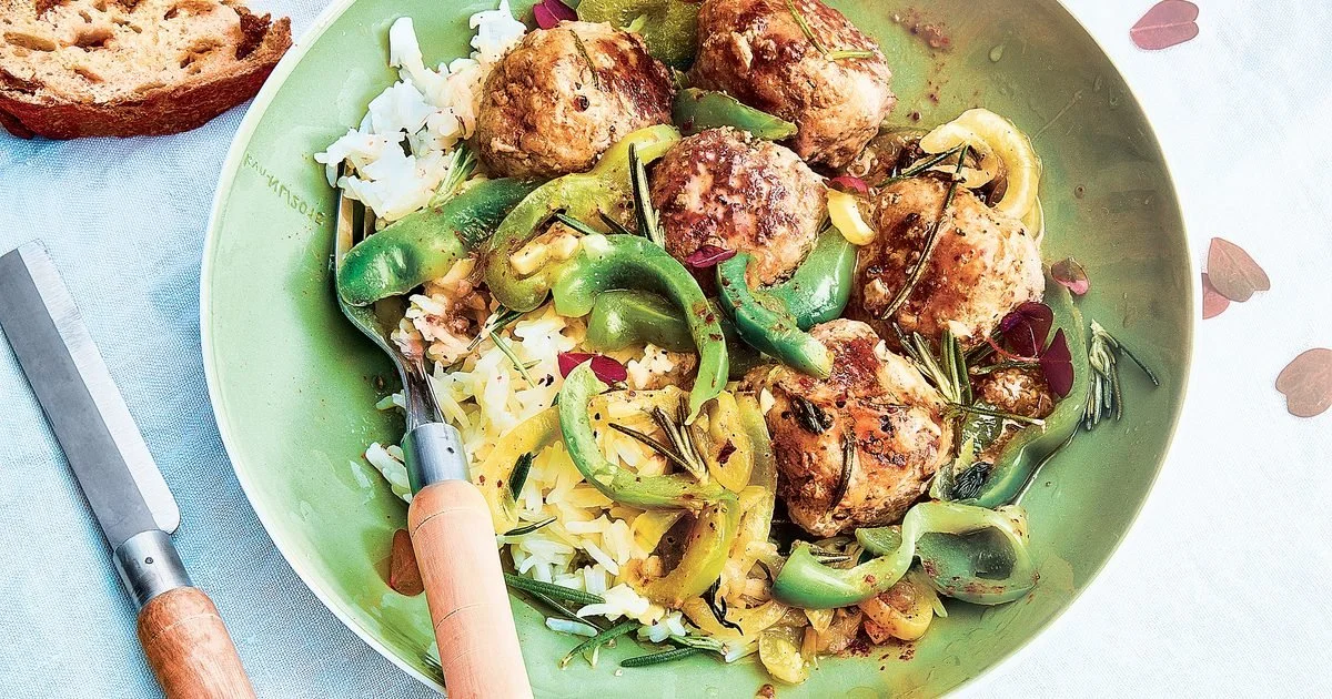 Boulettes de veau au piment d'Espelette, poivrons verts et romarin