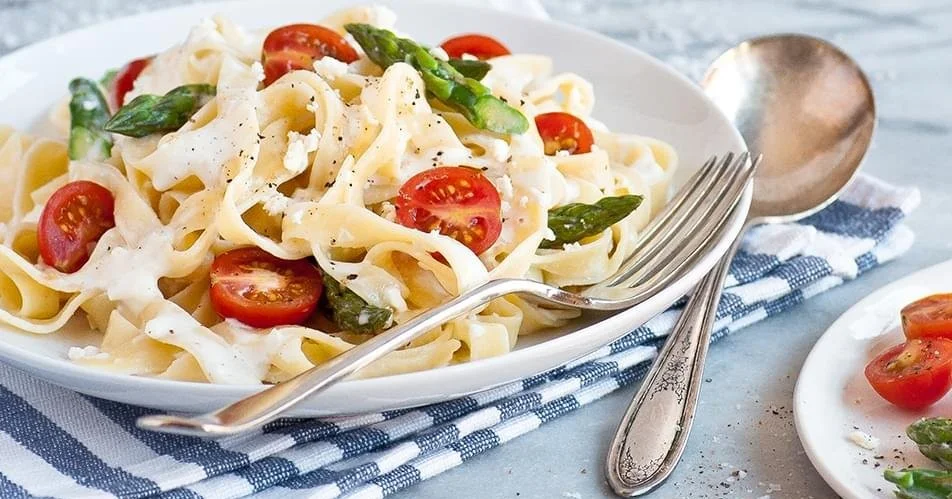 Fettuccine with Asparagus