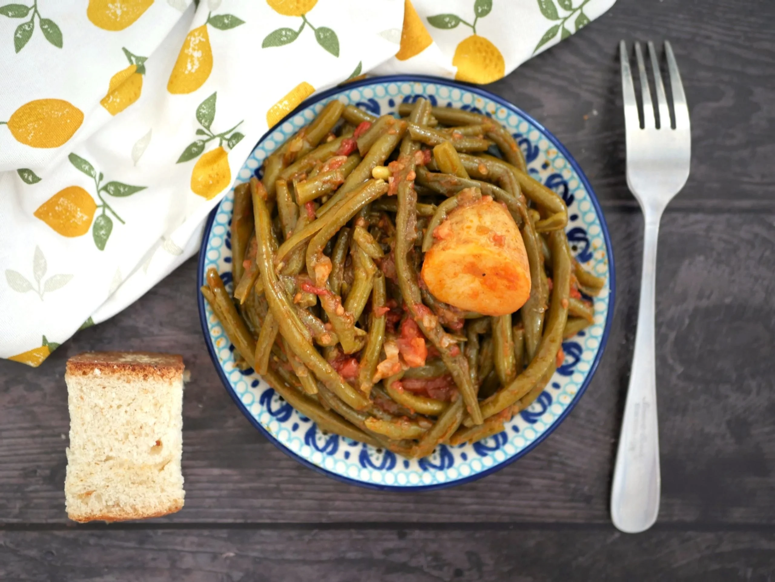 HARICOTS À LA SAUCE TOMATE GRECS