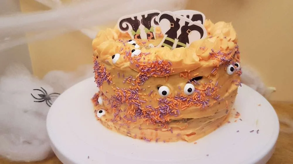 Layer cake aux fantômes grecs - Recettes d'une crétoise