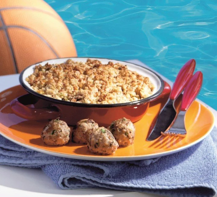 Recette Crumble de courgette et boulettes de veau | Saveurs Magazine